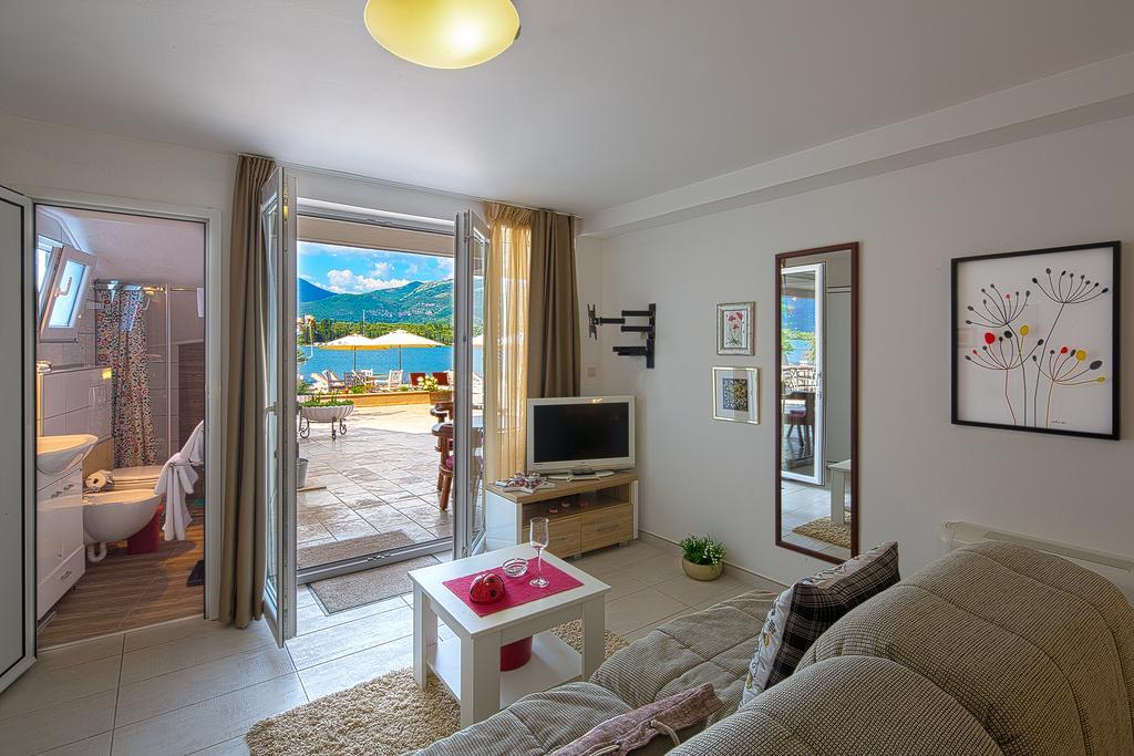 Aruba Apartments Тиват Екстер'єр фото